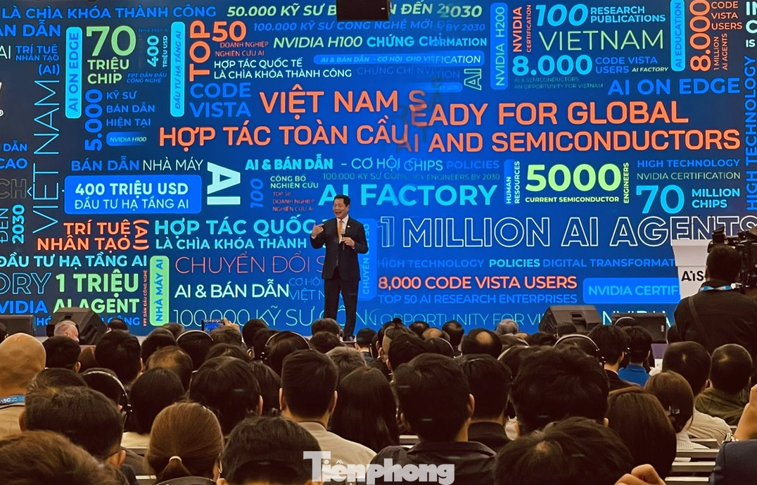 Vấn đề nguồn nhân lực rất quan trọng và hiện nay là thách thức lớn nhất với sự phát triển AI tại Việt Nam. Ảnh: Lộc Liên. Vấn đề nguồn nhân lực rất quan trọng và hiện nay là thách thức lớn nhất với sự phát triển AI tại Việt Nam. Ảnh: Lộc Liên.