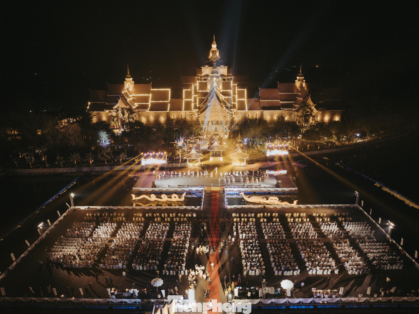 Trao đổi với PV Tiền Phong, ông Varasan Xaysana - hướng dẫn viên du lịch tại Bảo tàng nghệ thuật Lào - cho biết đây là bảo tàng nghệ thuật lớn nhất về văn hóa Lào.