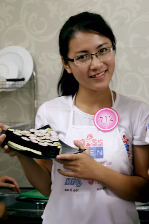 Phan Ngọc Anh với món bánh hanmade