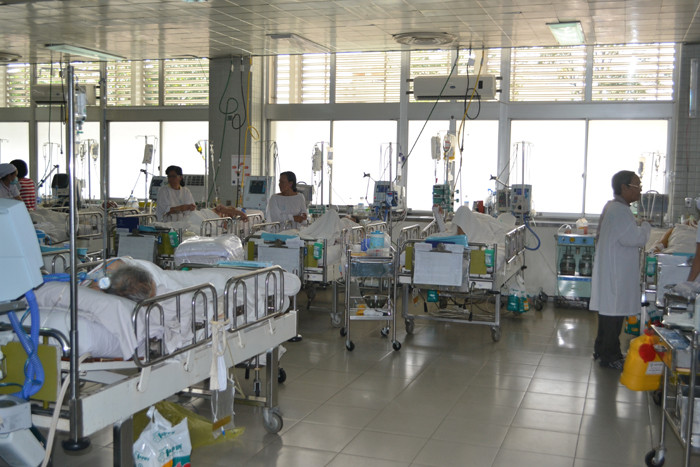 Bác sĩ luôn đứng trước nỗi lo bị kiện tụng khi cứu người. Ảnh: L.N