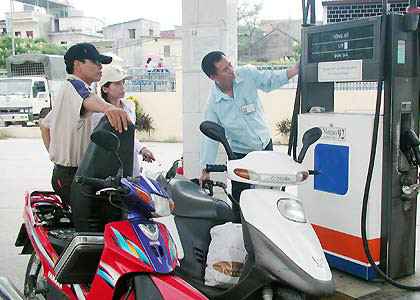 Sẽ điều chỉnh giá xăng hợp lý 