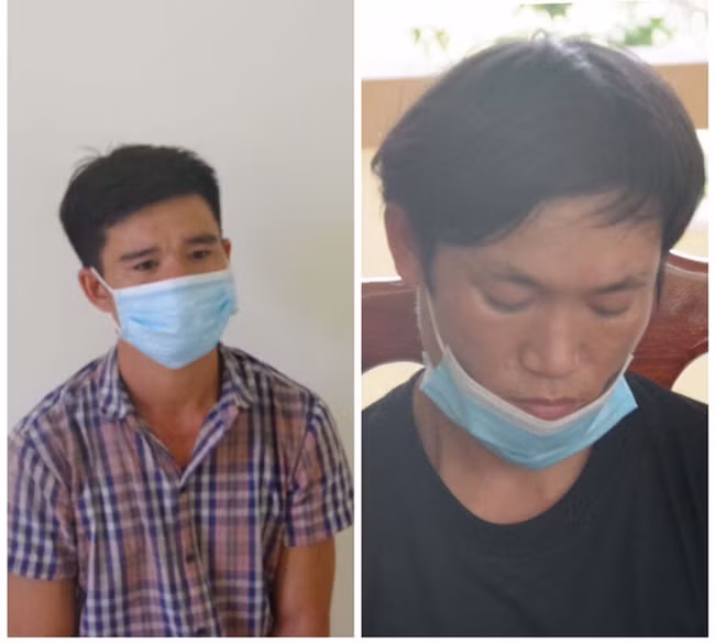 Hai đối tượng Nguyễn Song Lam (áo ca rô) và Phạm Viết Tường (áo đen).