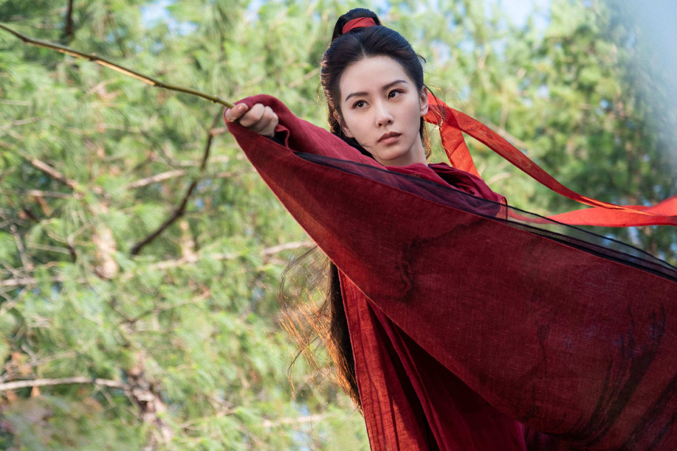 Lưu Thi Thi được đánh giá là nữ diễn viên có động tác võ thuật đẹp mắt bậc nhất hiện nay tại Trung Quốc.