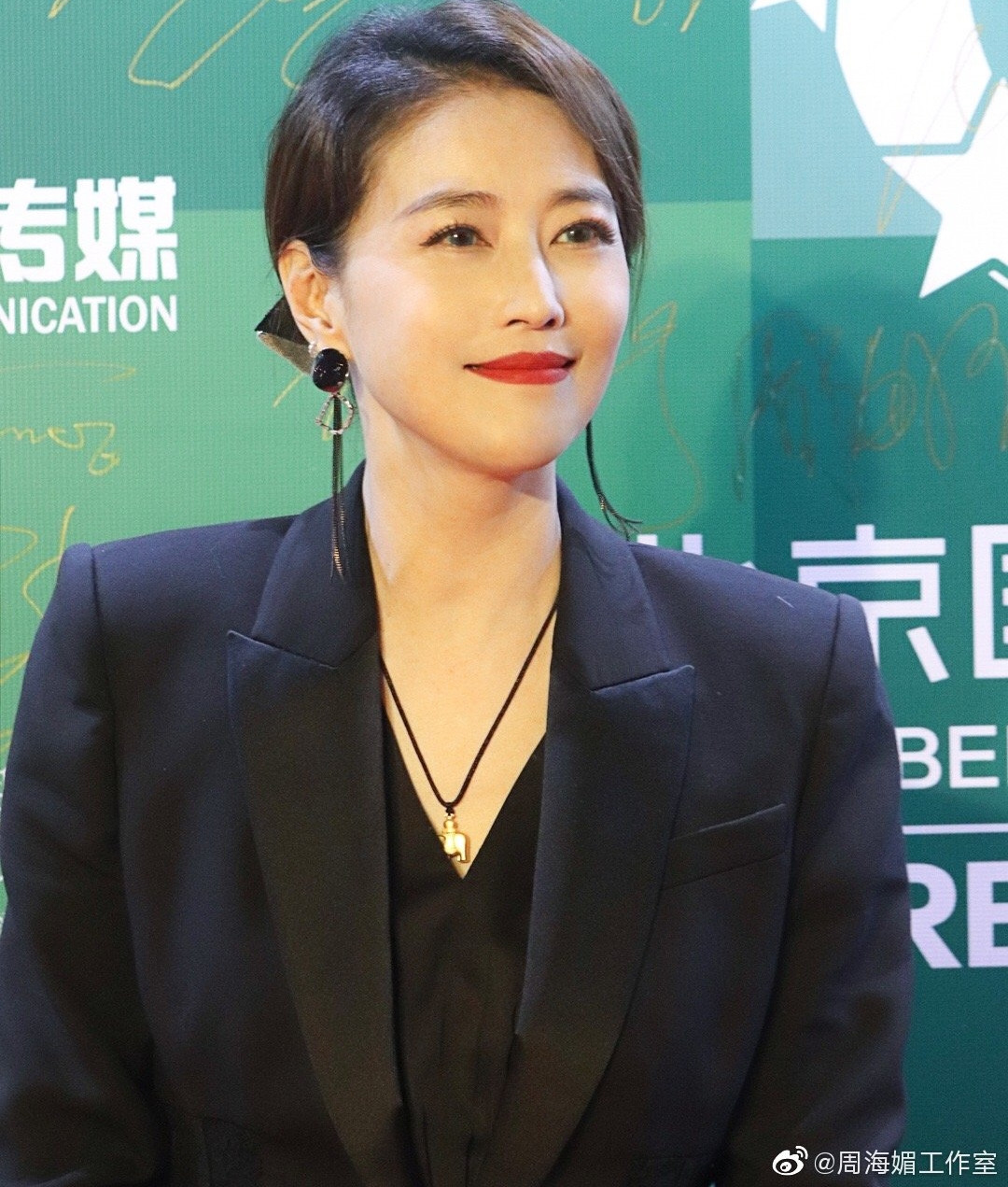 Theo QQ, Châu Hải My là người phụ nữ độc lập, mạnh mẽ tự tôn. Khi được hỏi tại sao lại lựa chọn không sinh con, nữ diễn viên chia sẻ: "Gia đình tôi cũng không có ngôi vị để kế thừa". Trong một lần khác, Châu Hải My khẳng định cô không cần đàn ông vẫn sống vui vẻ: "Không có tình yêu cũng có thể sống thật vui vẻ, không nhất định phải tìm một người đàn ông cho vướng tay vướng chân. Không có chuẩn mực nào cho hạnh phúc, có rất nhiều cách để sống vui vẻ. Ngày bạn thích là ngày đẹp nhất, cách bạn thích là cách sống tốt nhất".