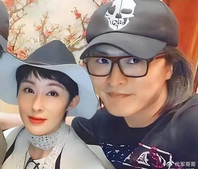 Trương Mẫn sống giàu sang ở tuổi 55. Trương Mẫn sống giàu sang ở tuổi 55.