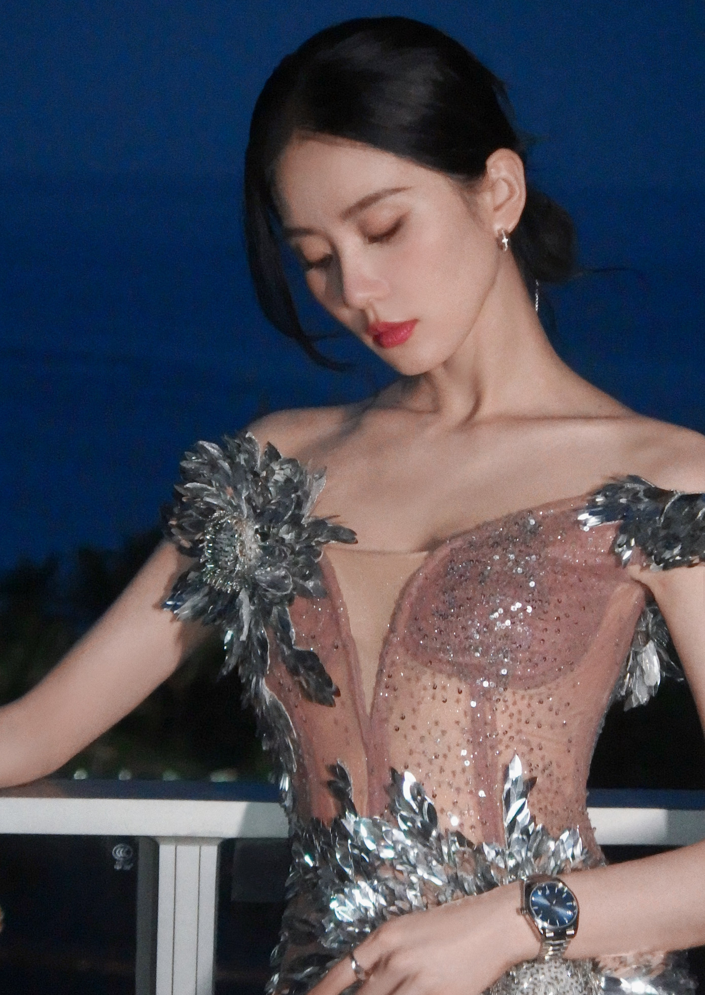 Lưu Thi Thi bị đánh giá là danh tiếng kém nhất trong nhóm tiểu hoa đán sinh sau năm 1985 gồm Triệu Lệ Dĩnh, Dương Mịch, Angelababy, Đường Yên, Lưu Diệc Phi.