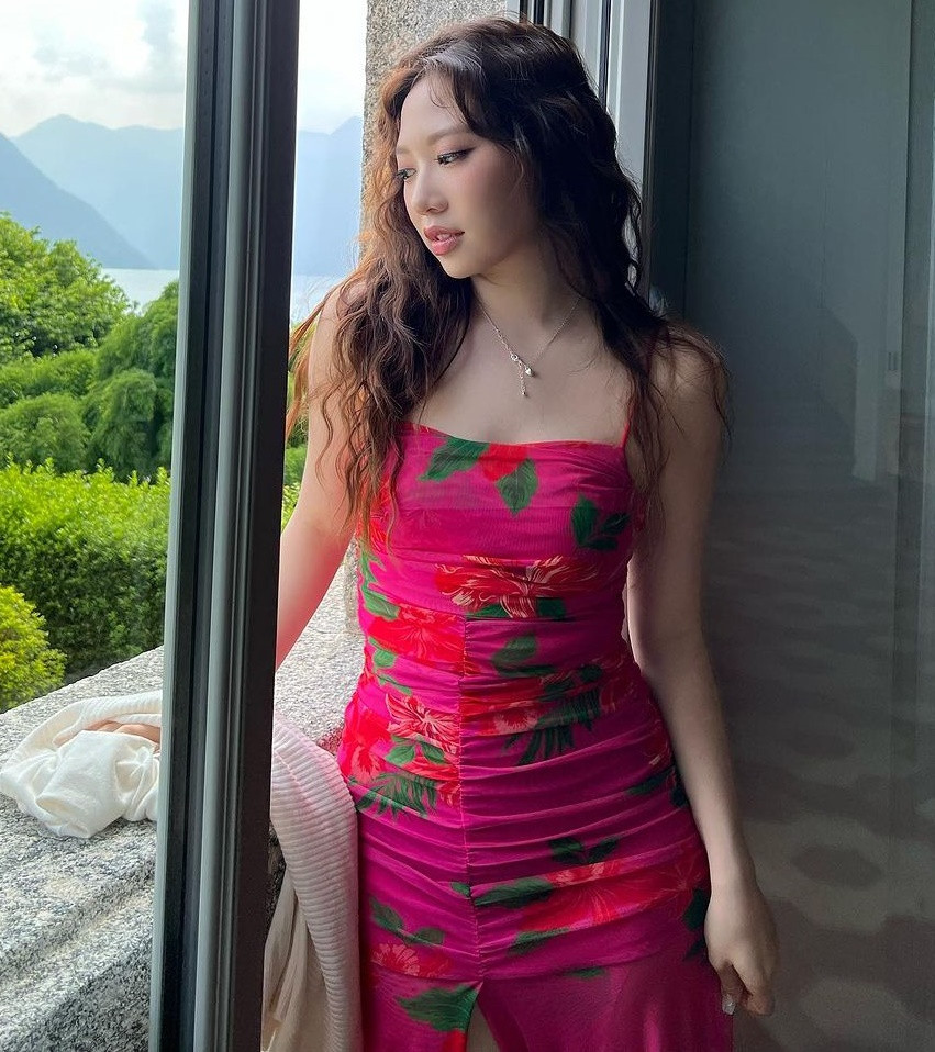 Chân Tể Như có chiều cao đáng mơ ước từ mẹ là Hoa hậu Hoa kiều Uông Thi Thi.