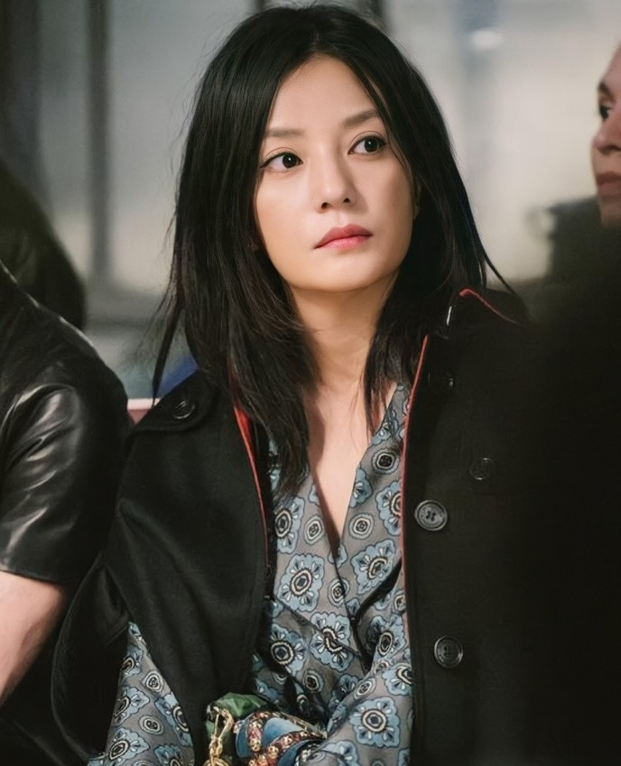 Nguyên nhân Triệu Vy bị cấm sóng đến nay vẫn còn là điều bí ẩn.