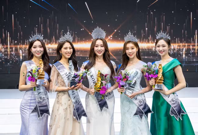 Choi Chae Won - 21 tuổi - trở thành Hoa hậu Hàn Quốc 2023. Choi Chae Won - 21 tuổi - trở thành Hoa hậu Hàn Quốc 2023.