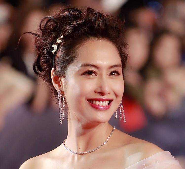 Chu Ân sống giản dị, ít tham gia hoạt động nghệ thuật. Chu Ân sống giản dị, ít tham gia hoạt động nghệ thuật.