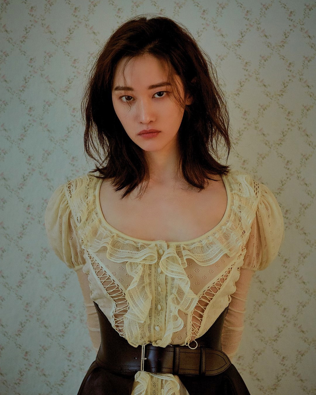 Từ vai diễn nữ sinh viên tự do bí ẩn trong Burning, phù thủy trong The Call, nữ sát thủ trong Money Heist bản Hàn và đến vai kẻ báo thù trong Ballerina, Jeon Jong Seo luôn thể hiện tốt mỗi nhân vật, là điểm sáng của phim, dù có thể cô chỉ đóng vai phụ. Từ vai diễn nữ sinh viên tự do bí ẩn trong Burning, phù thủy trong The Call, nữ sát thủ trong Money Heist bản Hàn và đến vai kẻ báo thù trong Ballerina, Jeon Jong Seo luôn thể hiện tốt mỗi nhân vật, là điểm sáng của phim, dù có thể cô chỉ đóng vai phụ.