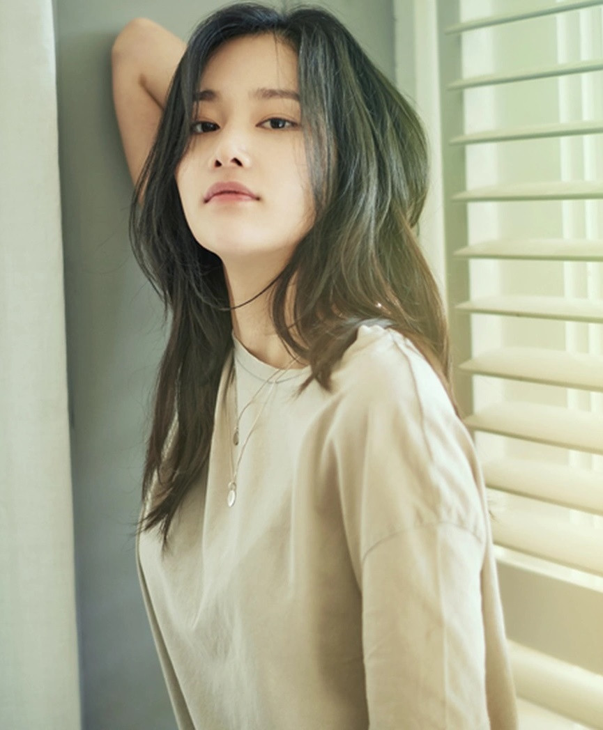 Nhờ đó, Jeon Jong Seo đoạt được giải thưởng Rồng Xanh cho Nữ diễn viên mới xuất sắc và Giải thưởng nghệ thuật Baeksang cho Nữ diễn viên chính xuất sắc, đồng thời còn được đề cử ở nhiều giải thưởng lớn khác. Nhờ đó, Jeon Jong Seo đoạt được giải thưởng Rồng Xanh cho Nữ diễn viên mới xuất sắc và Giải thưởng nghệ thuật Baeksang cho Nữ diễn viên chính xuất sắc, đồng thời còn được đề cử ở nhiều giải thưởng lớn khác.