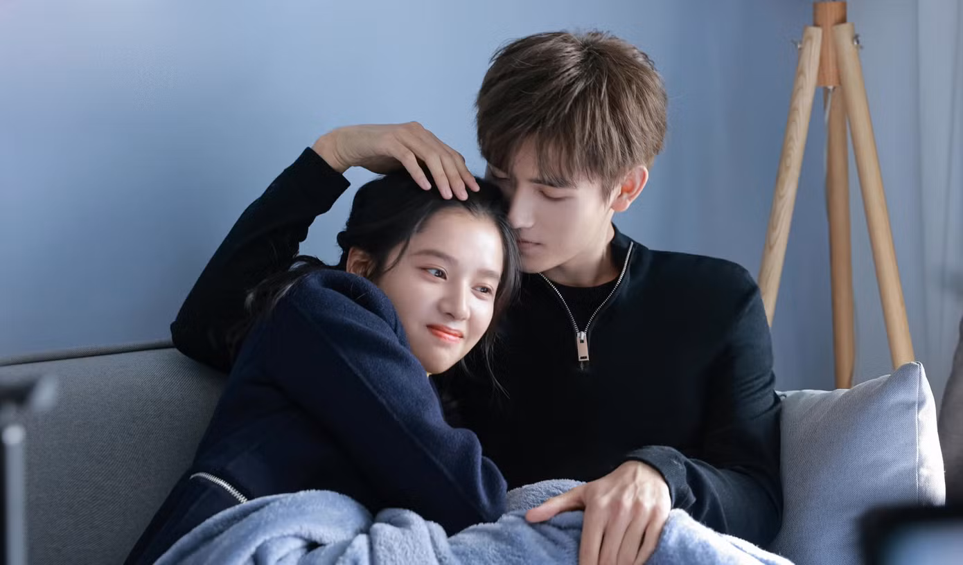 Chu Vận vì yêu mà đứng về phía Lý Tuân khi nhân vật này gây tổn thương cho người khác.