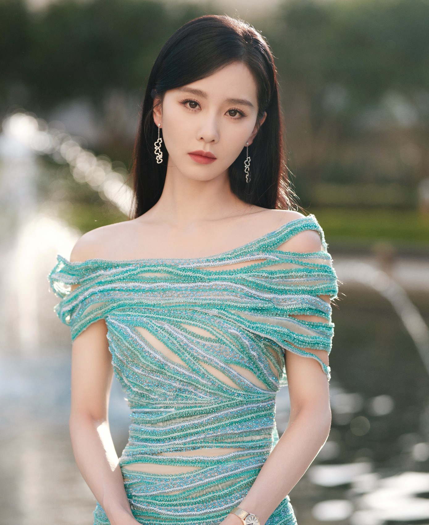 Lưu Thi Thi khẳng định vị thế mỹ nhân cổ trang và nữ diễn viên có khả năng đánh võ đẹp bậc nhất Hoa ngữ thông qua Nhất niệm quan sơn.