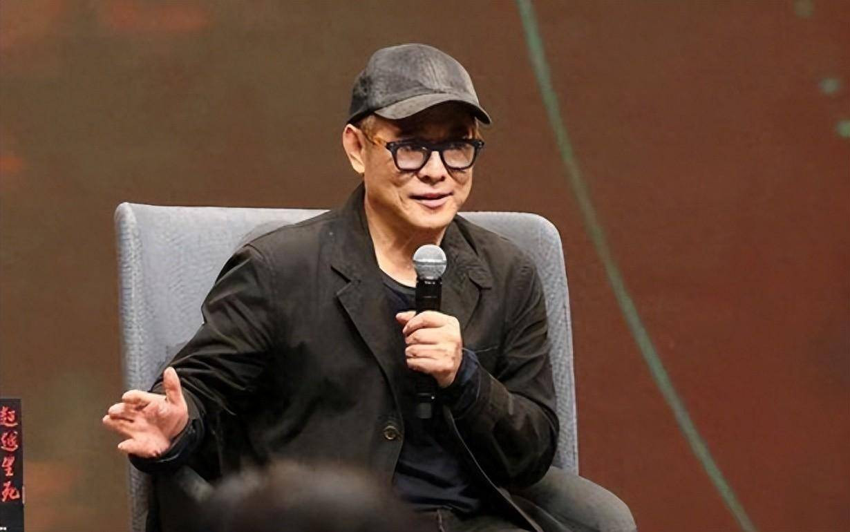 Lý Liên Kiệt xuất hiện để quảng bá cho cuốn sách mới của mình. Trong sách, ông thể hiện thái độ nhẹ nhàng khi đối diện với cái chết.