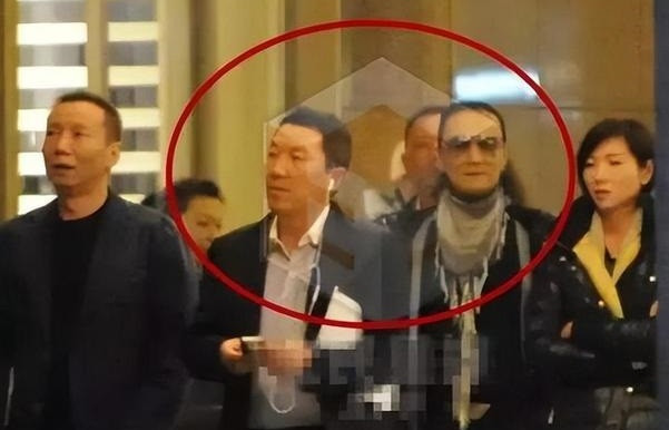 Trương Bá Chi từng có thời gian hẹn hò doanh nhân Tôn Đông Hải - bạn của cha chồng Tạ Hiền.