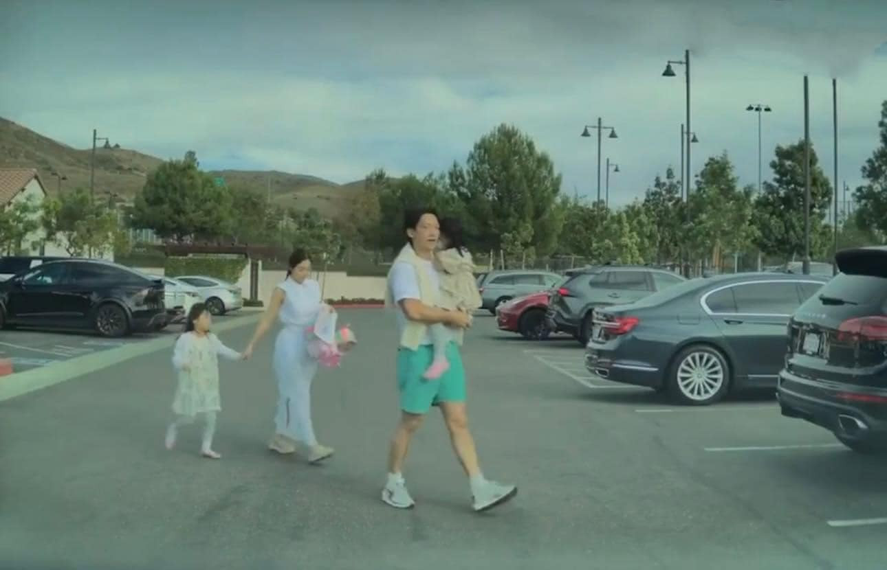 Vợ chồng Kim Tae Hee - Bi Rain cho các con theo học tại Mỹ. Vợ chồng Kim Tae Hee - Bi Rain cho các con theo học tại Mỹ.