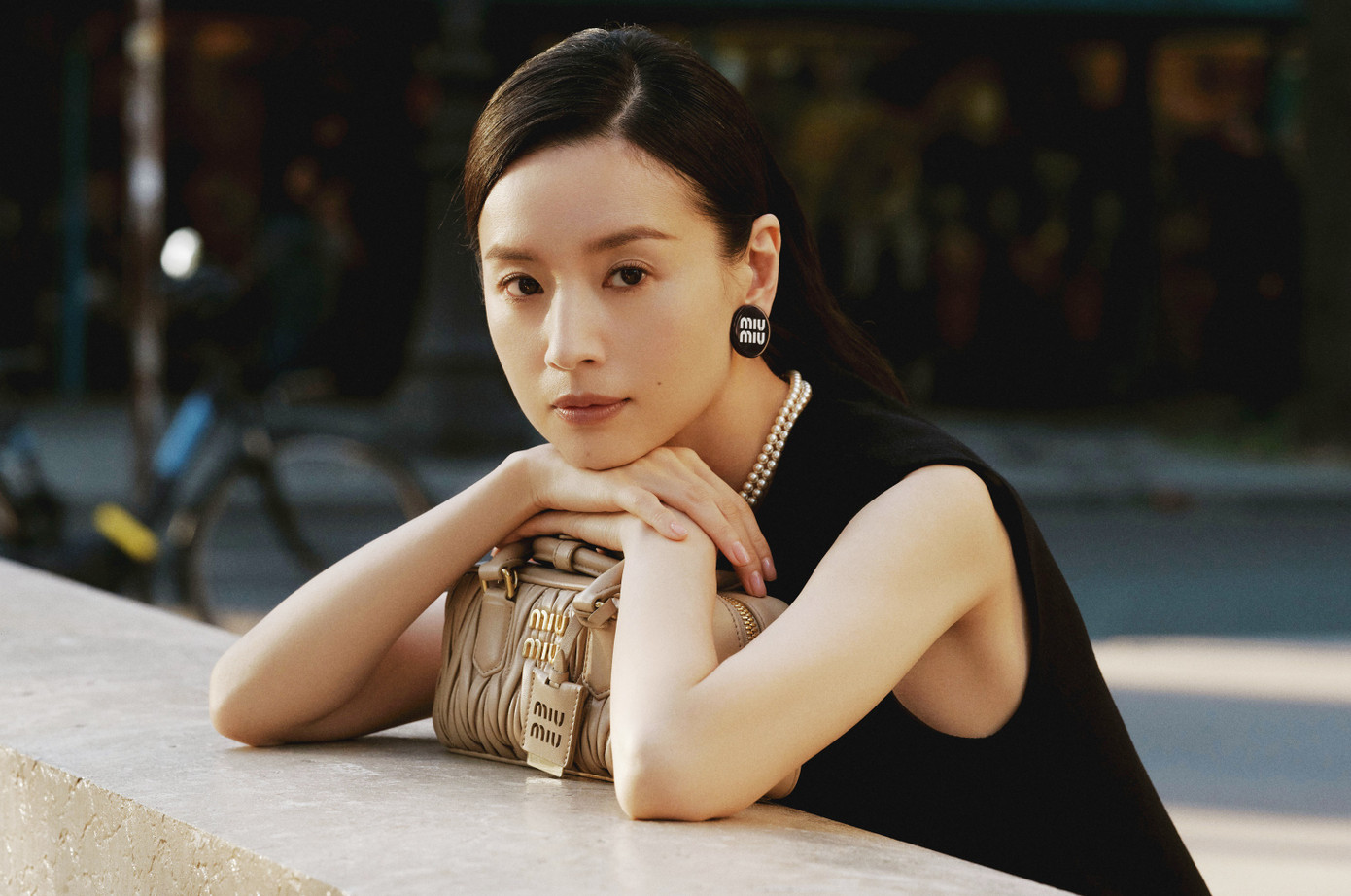 Ngọc nữ một thời Đổng Khiết kiếm bộn tiền khi livetream bán hàng.