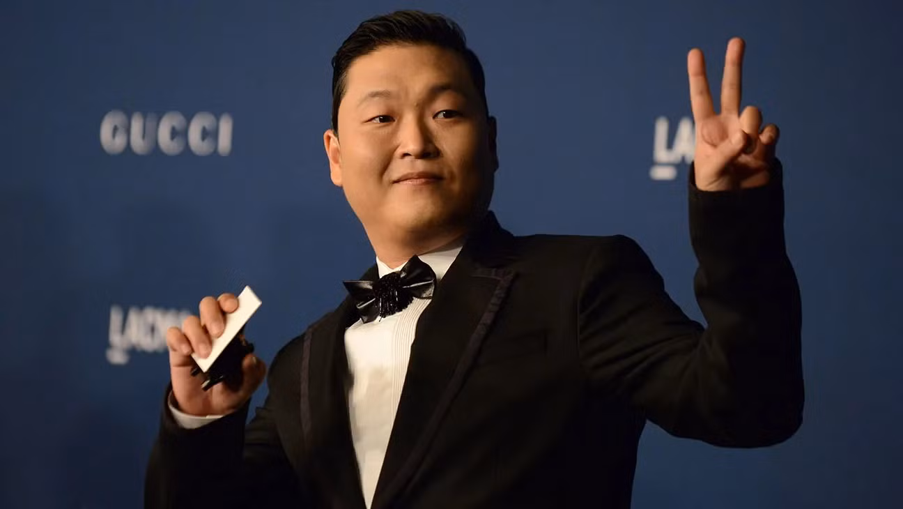 Psy phủ nhận việc liên quan tới scandal sử dụng ma túy của G-Dragon. Psy phủ nhận việc liên quan tới scandal sử dụng ma túy của G-Dragon.