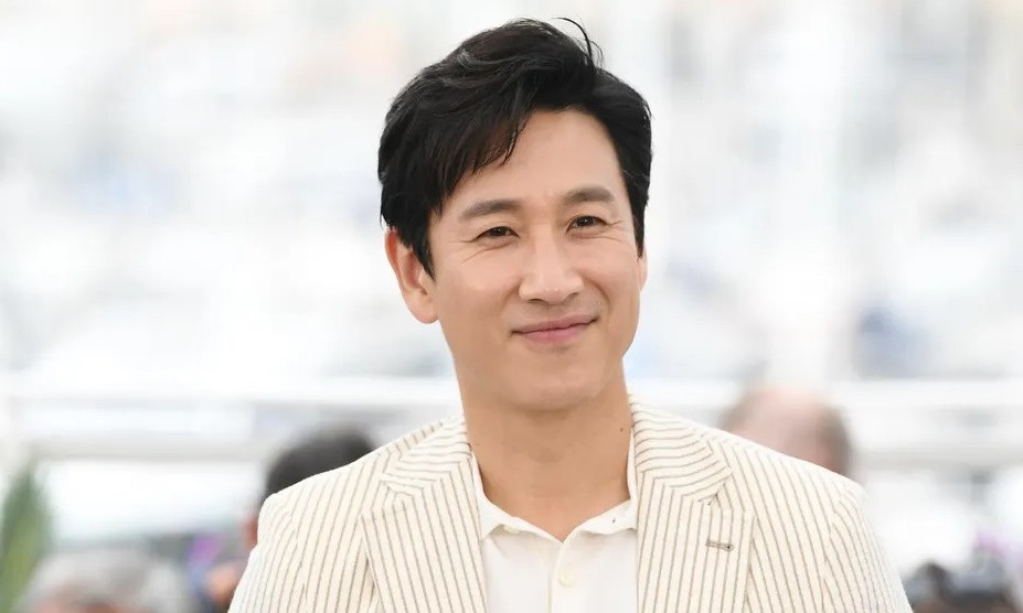 Nam diễn viên từng được đánh giá là diễn viên tài năng, sống khiêm tốn, không có scandal. Nam diễn viên từng được đánh giá là diễn viên tài năng, sống khiêm tốn, không có scandal.