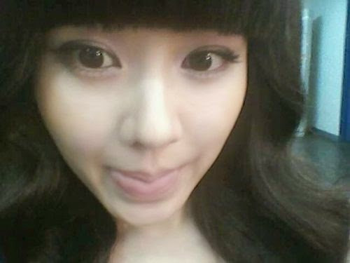 4 mỹ nhân Hàn bị chê tơi tả vì chụp hình "tự sướng" ảnh 14