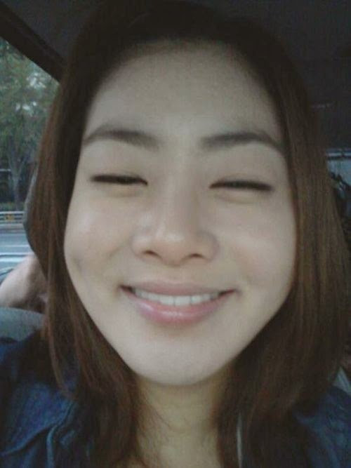 4 mỹ nhân Hàn bị chê tơi tả vì chụp hình "tự sướng" ảnh 8