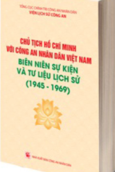 Chủ tịch Hồ Chí Minh với Công an nhân dân Việt Nam ảnh 1
