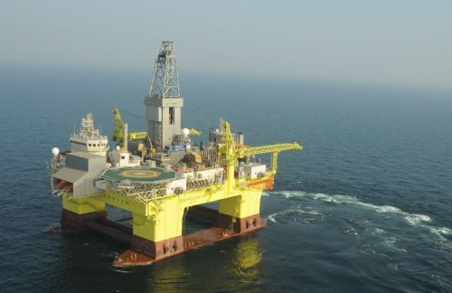 Hưng Vượng, một trong nhiều giàn khoan nước sâu mà Trung Quốc trang bị trong thời gian gần đây. Ảnh:Sina 203-139480-667598-5962-1430474677.jpg