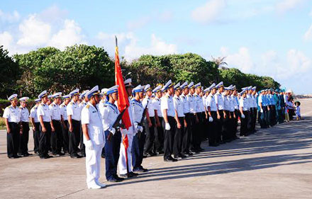 Xúc động tri ân các anh hùng liệt sĩ trên đảo Trường Sa ảnh 3