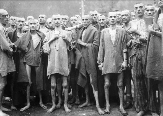 Nhìn lại sự tàn khốc của Thế chiến II qua ảnh ảnh 6