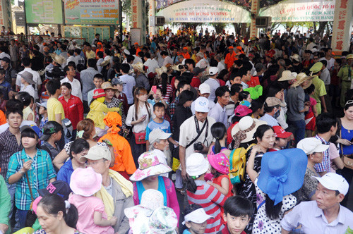 Người Việt, du lịch, biển, nghỉ lễ Người Việt, du lịch, biển, nghỉ lễ