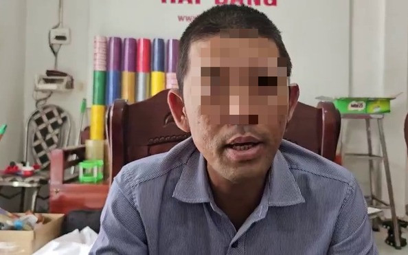 Anh L.Q.N được cấp lại thẻ BHYT. Ảnh: NLĐ.