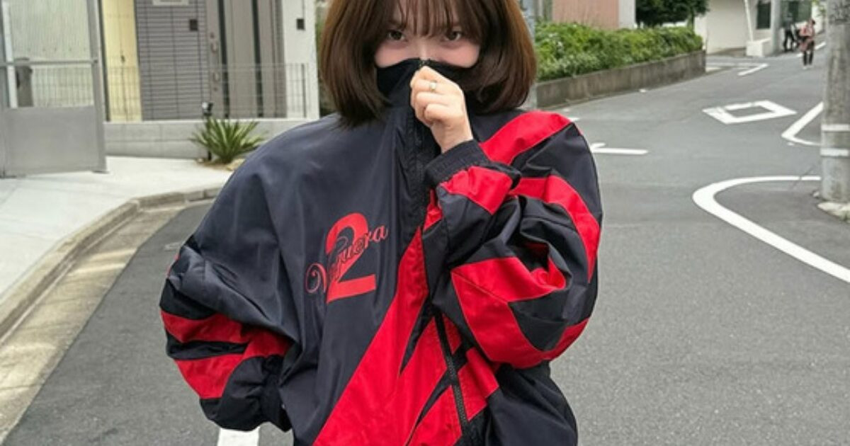 Karina bị chỉ trích dữ dội vì chiếc áo in số 2. Ảnh: IG.