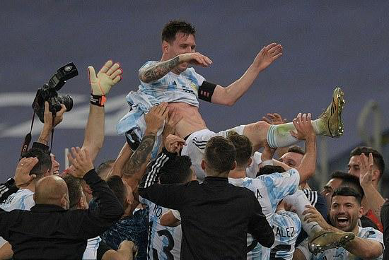 Argentina vs Brazil 1-0: Chúc mừng Messi, anh đã có danh hiệu đầu tiên cùng đội tuyển ảnh 14