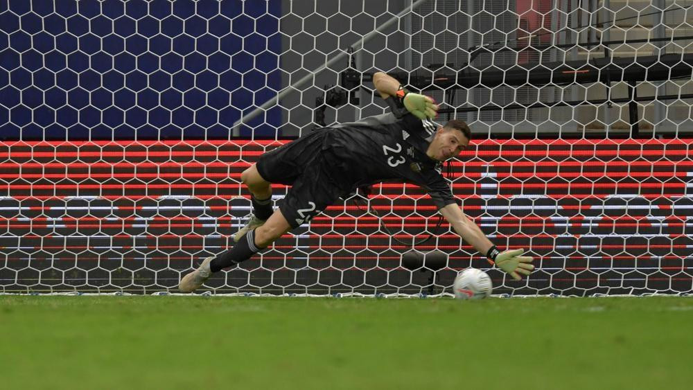 Thủ môn Emiliano Martínez đã có màn trình diễn xuất sắc ở Copa America Thủ môn Emiliano Martínez đã có màn trình diễn xuất sắc ở Copa America