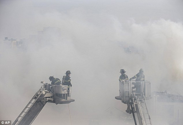 Nổ lớn ở New York, sập 2 tòa nhà, 2 người chết ảnh 9