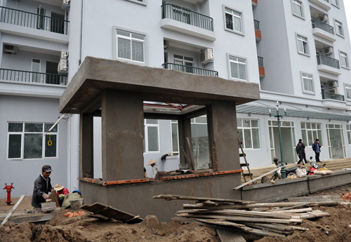 Quận Bắc Từ Liêm dùng nhà tái định cư làm trụ sở tạm ảnh 2