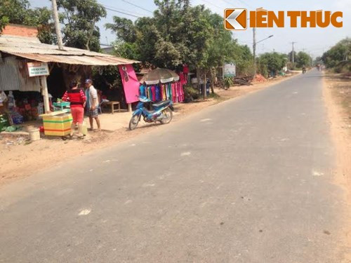 Hai mẹ con bỏng nặng vì bị ném 'bom' xăng ảnh 2