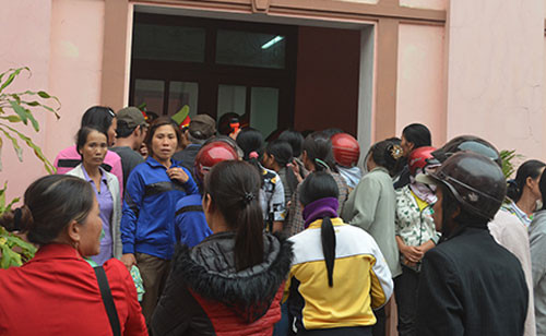 Dân vây tòa trong vụ xử đánh chết trộm chó ảnh 2