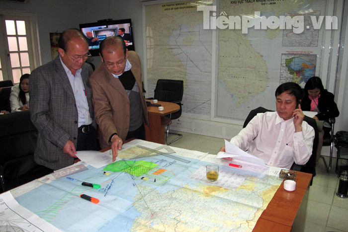 TRỰC TIẾP: Máy bay Malaysia vẫn mất tích bí ẩn ảnh 22