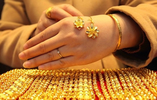 Giá vàng lên cao nhất 6 tháng ảnh 1