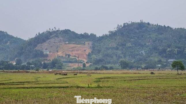Bộ TN&amp;MT yêu cầu lập đoàn thanh kiểm tra các tỉnh có nhiều dự án “treo”. Trong ảnh: Dự án Khu đô thị Tiến Xuân Sudico rộng hơn 1.200 ha thuộc huyện Quốc Oai và huyện Thạch Thất gần 15 năm nay vẫn trong tình trạng &quot;treo&quot;.