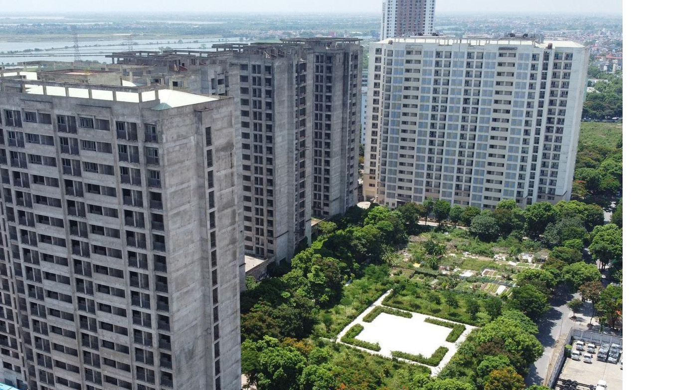 Dự án khu Ký túc xá Pháp Vân - Tứ Hiệp (quận Hoàng Mai) nhiều tòa đang bỏ hoang lãng phí. Dự án khu Ký túc xá Pháp Vân - Tứ Hiệp (quận Hoàng Mai) nhiều tòa đang bỏ hoang lãng phí.