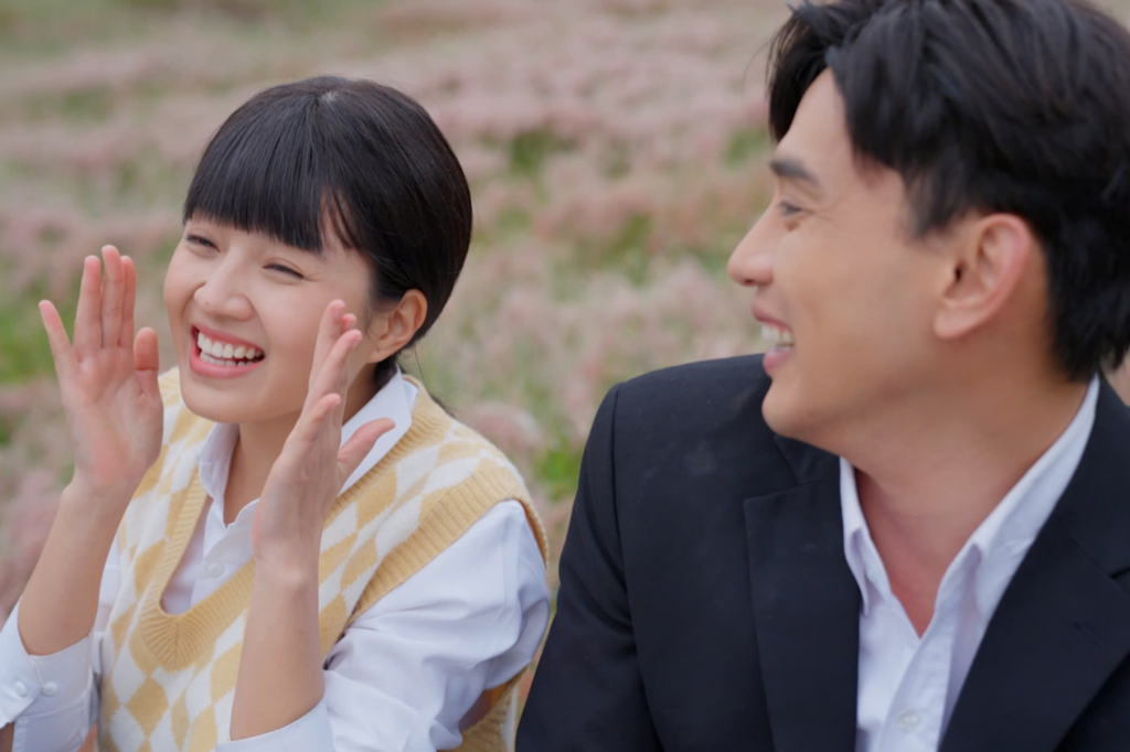 Trong phim, cặp đôi “oan gia” Bình An và Trung Quân mang lại cảm giác dễ chịu và tươi trẻ.