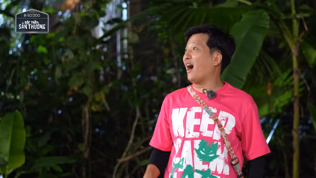 "Trưởng làng" Trường Giang khá bị "tổn thương" ở trò chơi sao chép vật phẩm. "Trưởng làng" Trường Giang khá bị "tổn thương" ở trò chơi sao chép vật phẩm.