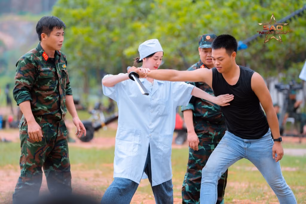 Jun Vũ luôn cố gắng hết sức trong từng thử thách. Jun Vũ luôn cố gắng hết sức trong từng thử thách.