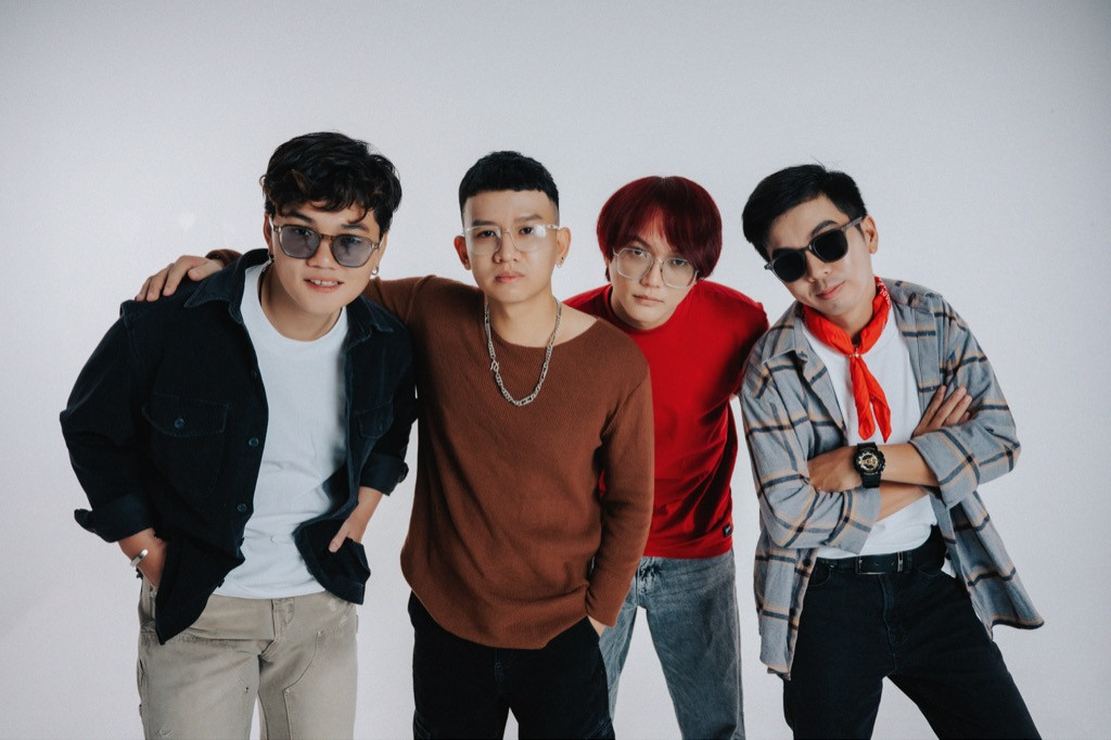 Ban nhạc Chillies.