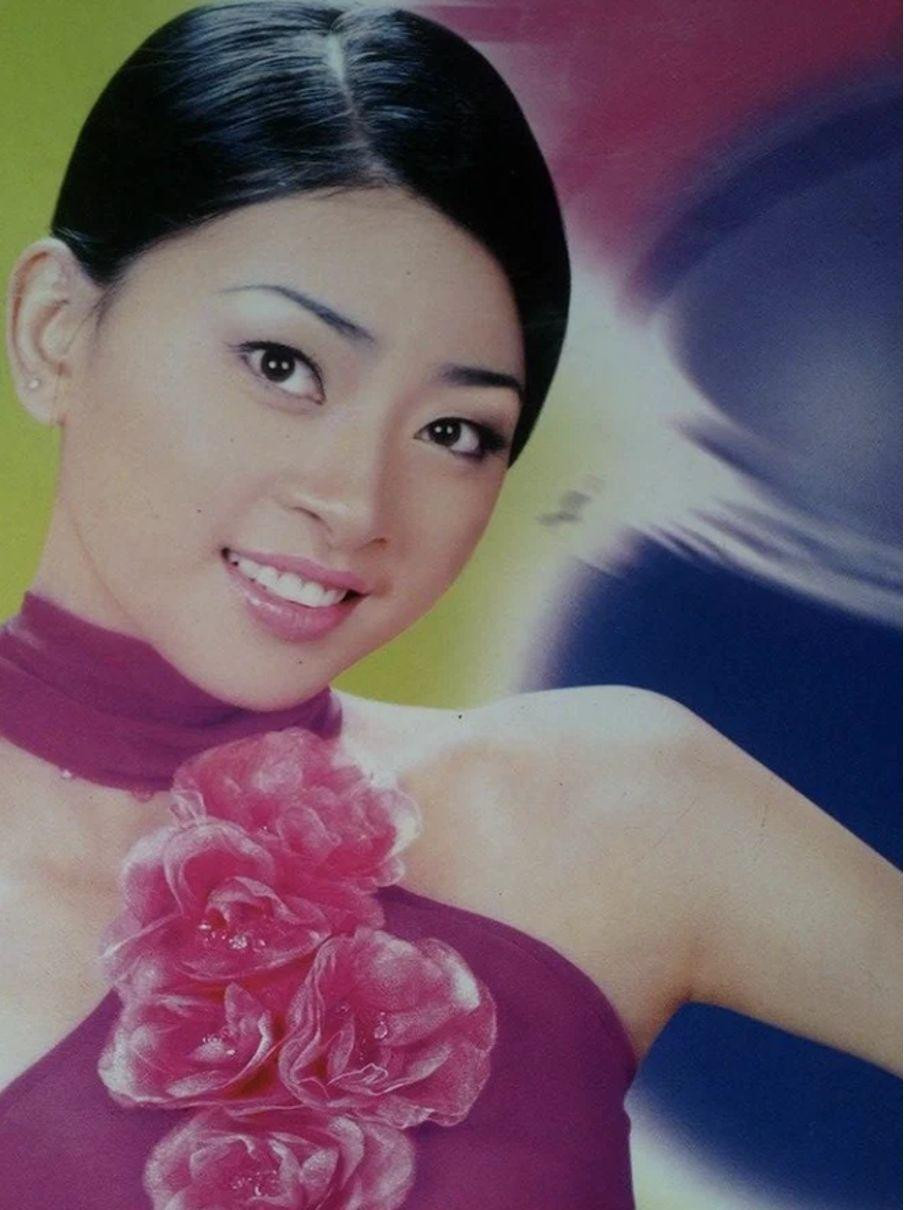 Thời còn làm người mẫu, nhan sắc của Ngô Thanh Vân có phần nữ tính và mềm mại hơn.