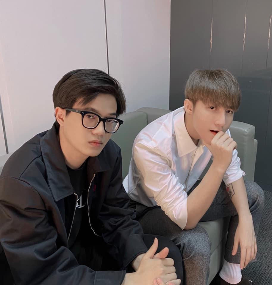 Nhà sản xuất Onionn. cũng rời công ty sau thời gian dài gắn bó.