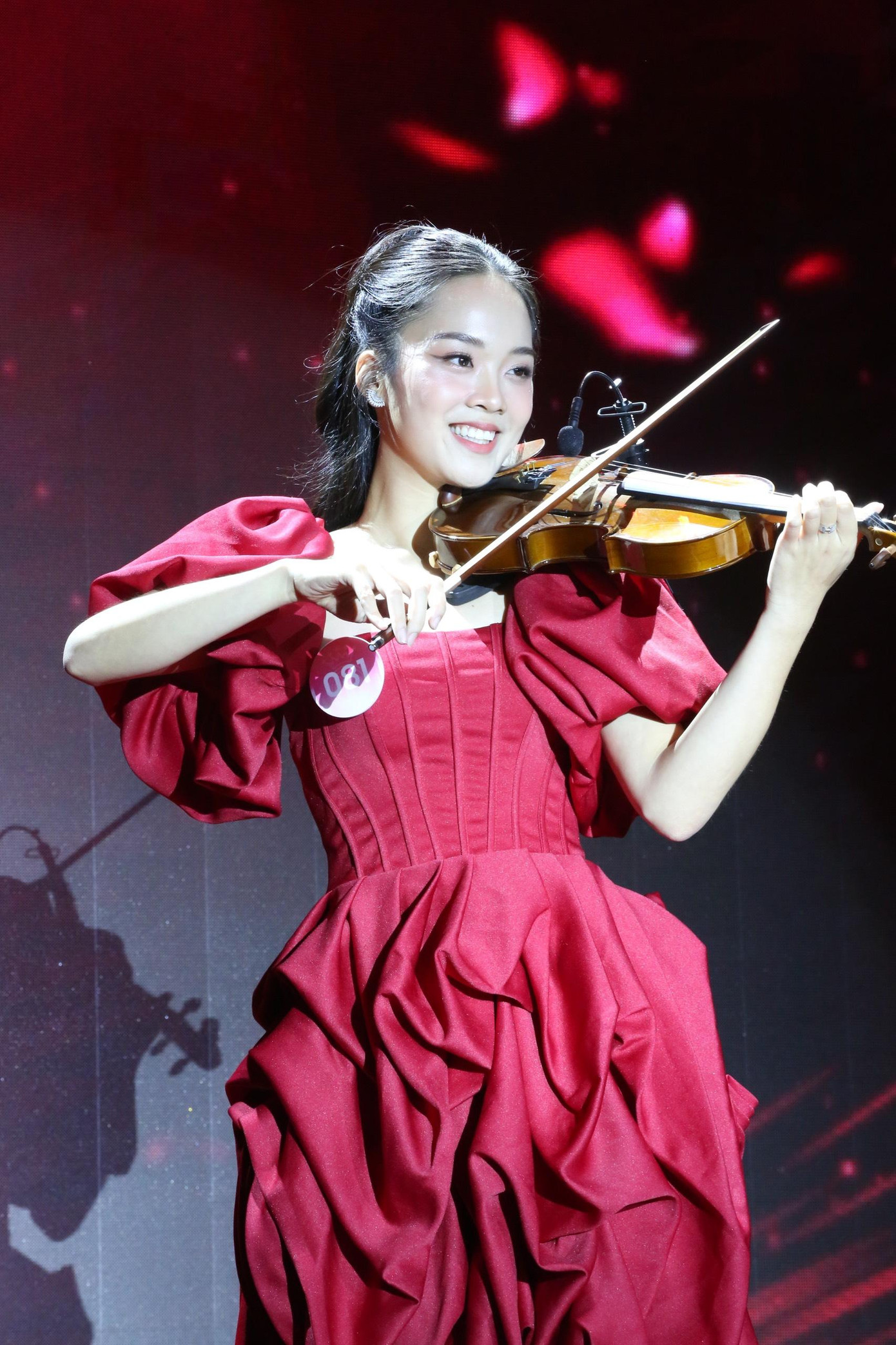 Thí sinh Hoa hậu Việt Nam 2022 còn nhận được nhiều lời khen cho sự thông minh, tinh tế khi lựa chọn trang phục phù hợp với phần trình diễn của mình. Thí sinh Hoa hậu Việt Nam 2022 còn nhận được nhiều lời khen cho sự thông minh, tinh tế khi lựa chọn trang phục phù hợp với phần trình diễn của mình.